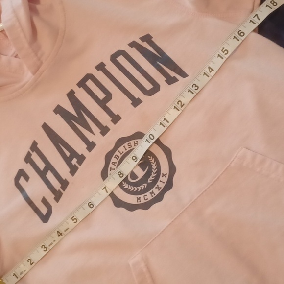 🌺Champion Pink Hoodie - Picture 9 of 12